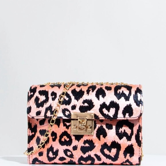 NWT Heart print | cheetah print SHEIN gold chain pink | black crossbody bag - Picture 3 of 8
